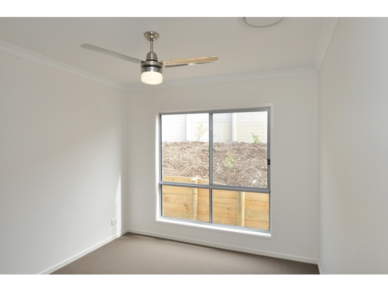 9 Telopea Place, Kirkwood QLD 4680