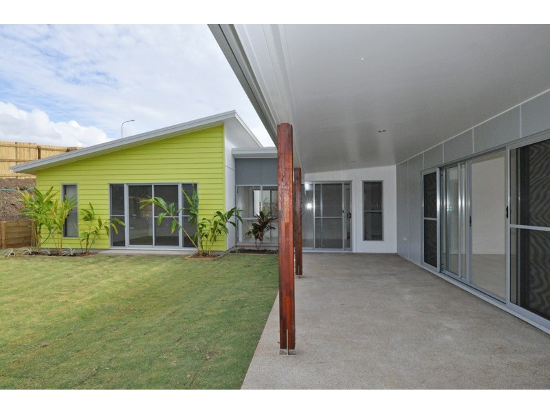 9 Telopea Place, Kirkwood QLD 4680