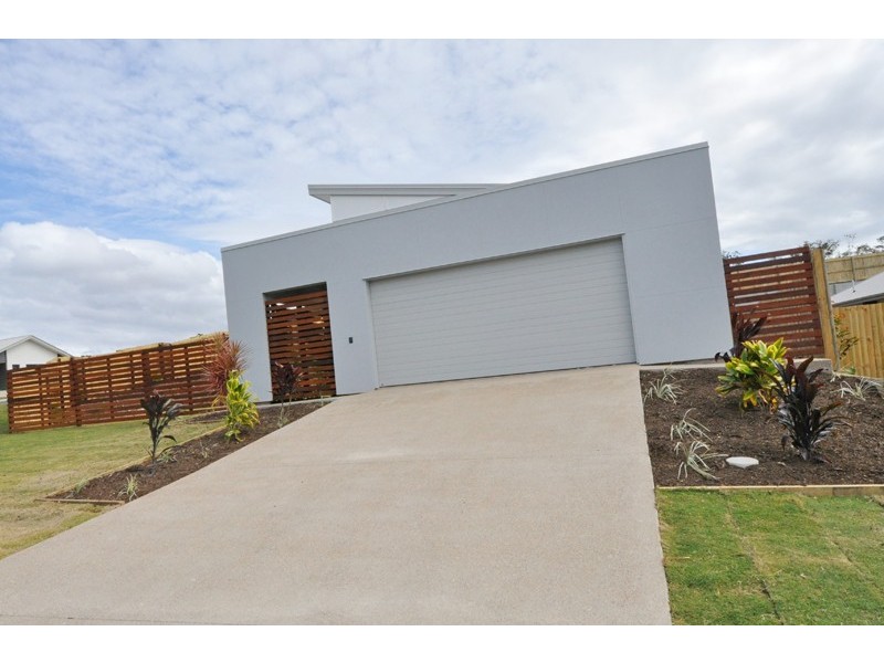 9 Telopea Place, Kirkwood QLD 4680