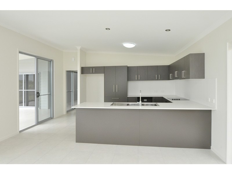 20 Dorinda Close, Clinton QLD 4680
