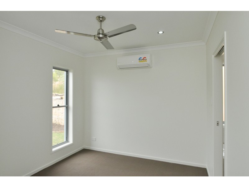 20 Dorinda Close, Clinton QLD 4680