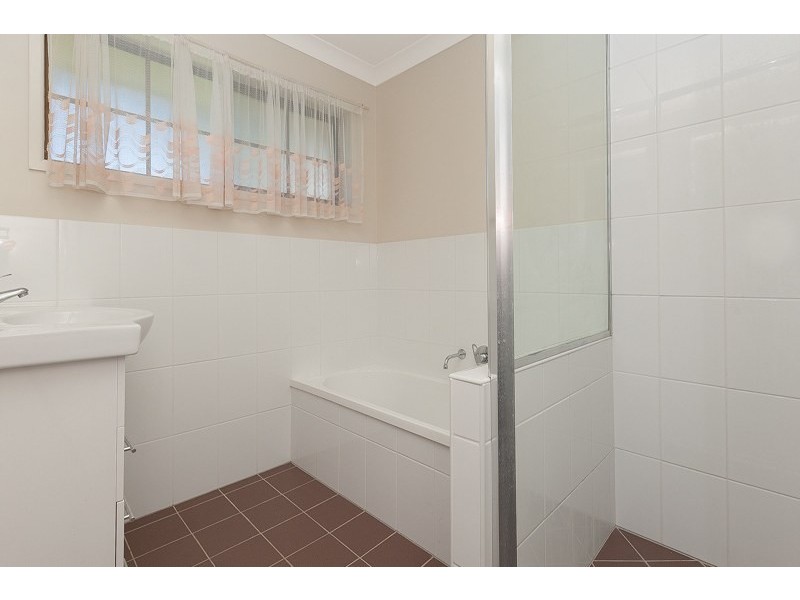 60 Peverill Street, Hillcrest QLD 4118