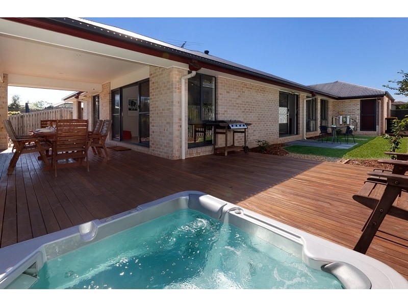 23 Courtney Place, Moggill QLD 4070