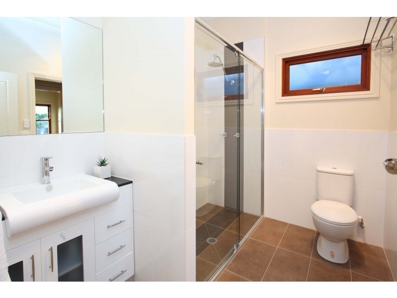 18 Drummond Street, Greenslopes QLD 4120
