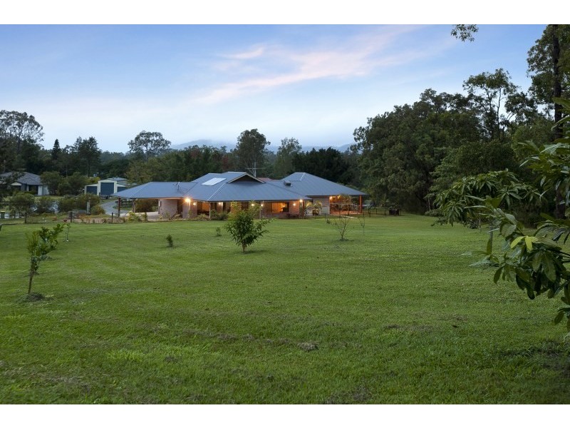 2-4 Showgrounds Drive, Highvale QLD 4520