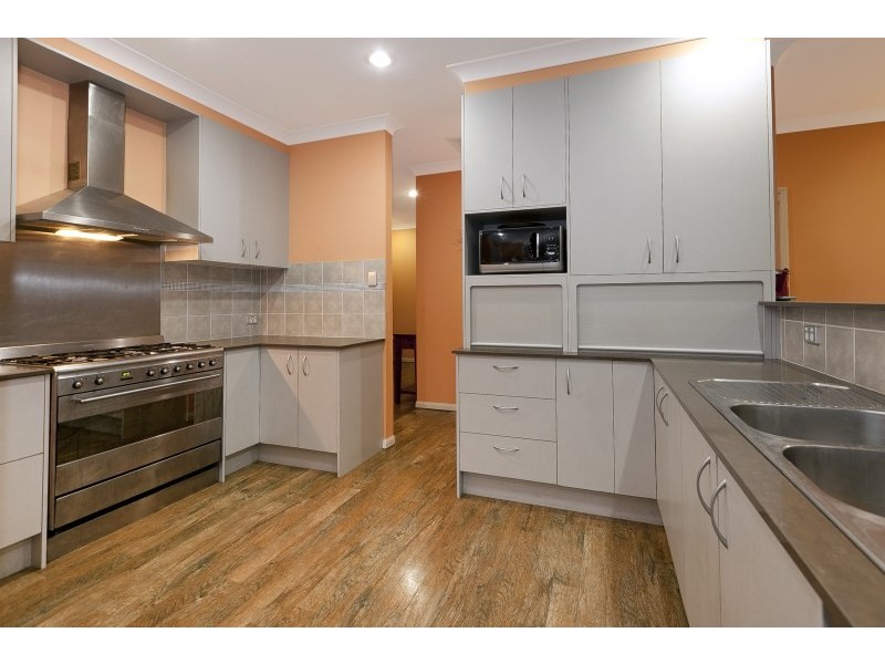 2-4 Showgrounds Drive, Highvale QLD 4520
