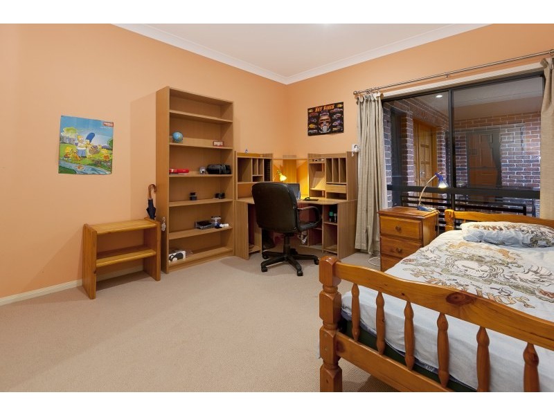 2-4 Showgrounds Drive, Highvale QLD 4520