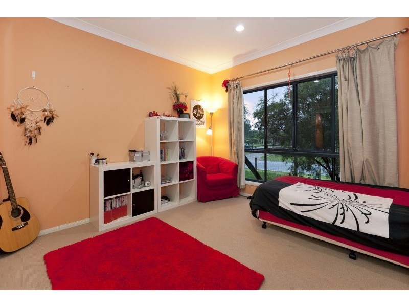 2-4 Showgrounds Drive, Highvale QLD 4520