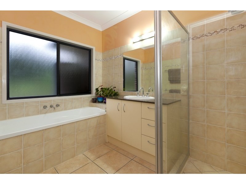 2-4 Showgrounds Drive, Highvale QLD 4520