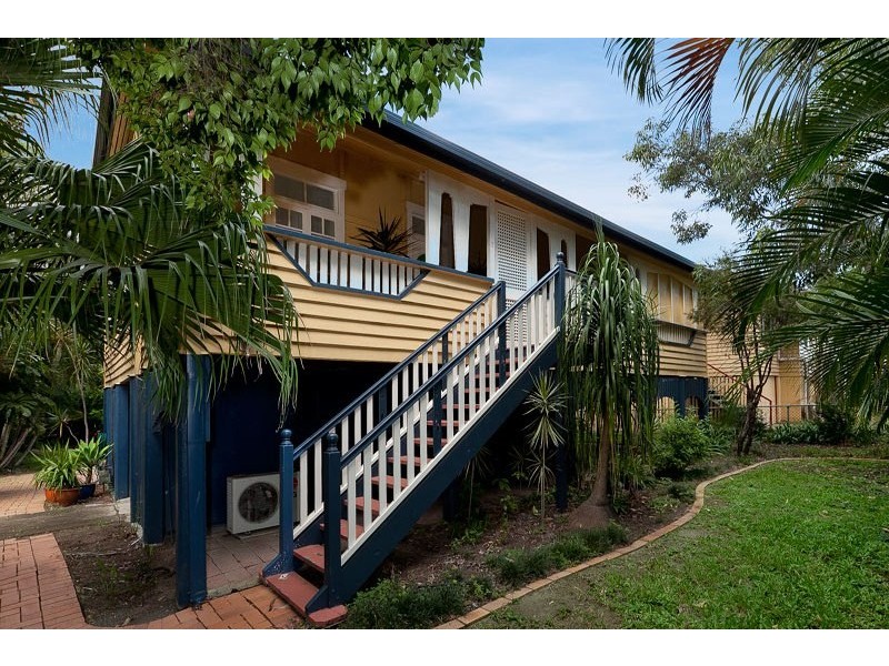 15 Rowland Street, Coorparoo QLD 4151