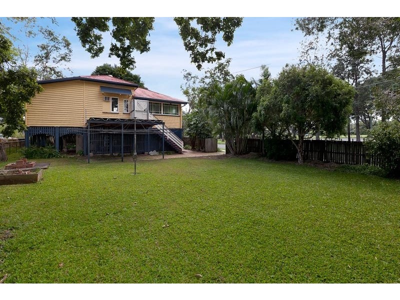 15 Rowland Street, Coorparoo QLD 4151