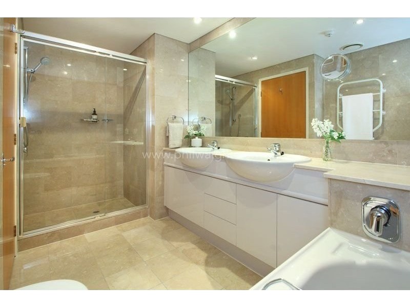 Unit 101/21 Pixley Street, Kangaroo Point QLD 4169