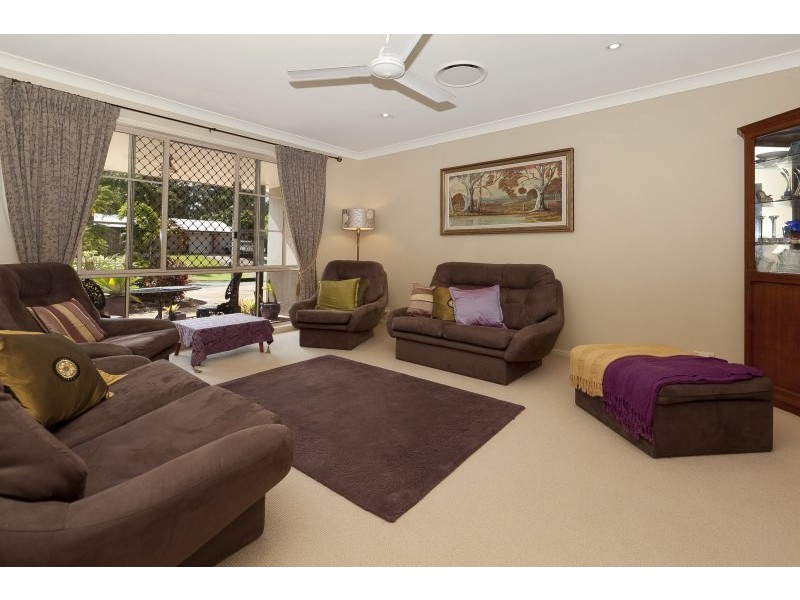 12 Makepeace Place, Bellbowrie QLD 4070