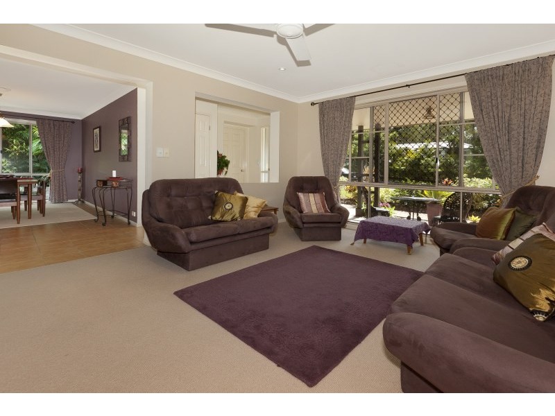 12 Makepeace Place, Bellbowrie QLD 4070