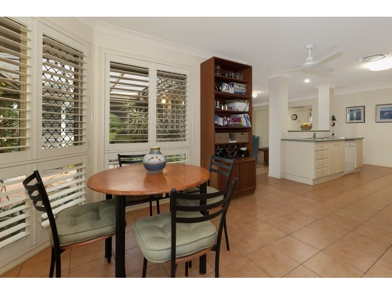 12 Makepeace Place, Bellbowrie QLD 4070