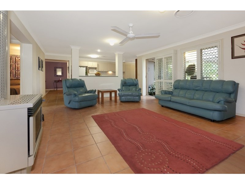 12 Makepeace Place, Bellbowrie QLD 4070