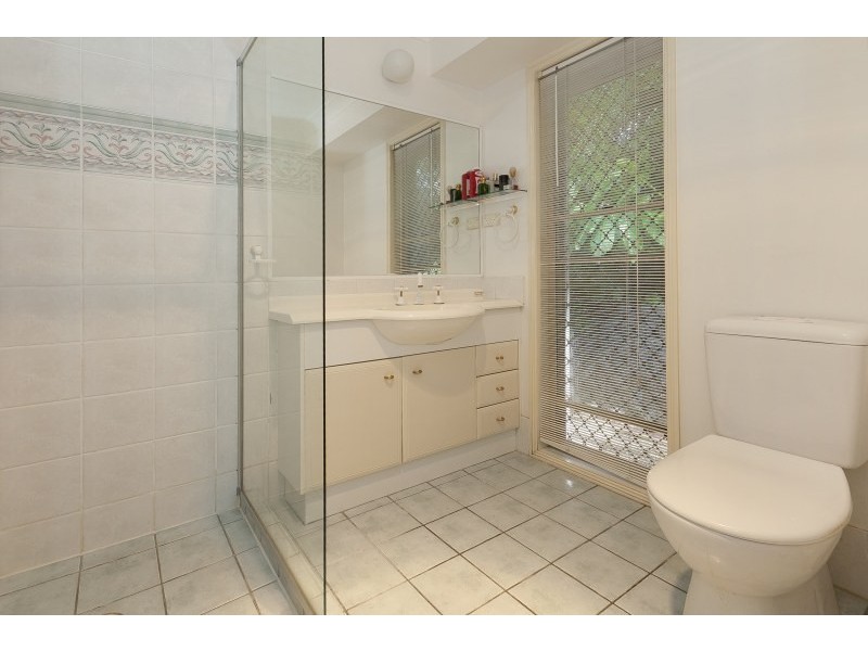 12 Makepeace Place, Bellbowrie QLD 4070