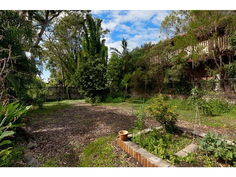 30 Bellevue Parade, Lota QLD 4179