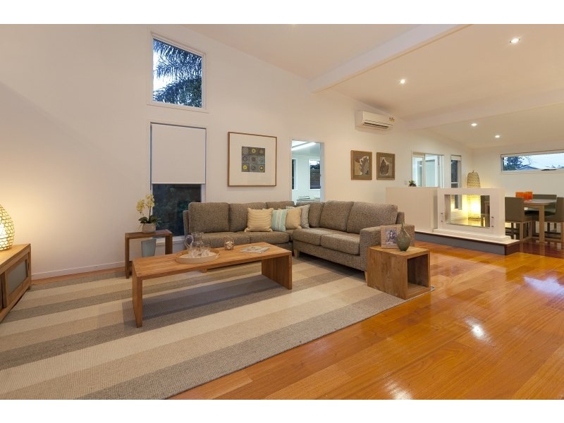 12 Thurlow Street, Newmarket QLD 4051