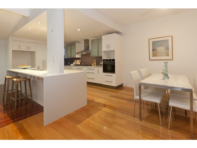 12 Thurlow Street, Newmarket QLD 4051