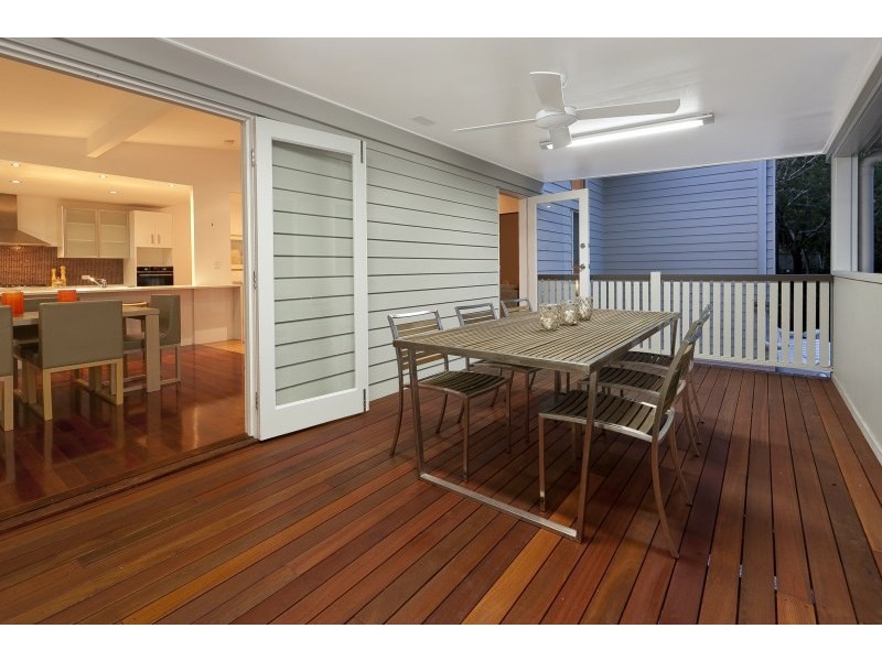 12 Thurlow Street, Newmarket QLD 4051