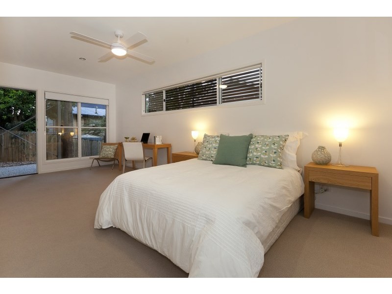 12 Thurlow Street, Newmarket QLD 4051