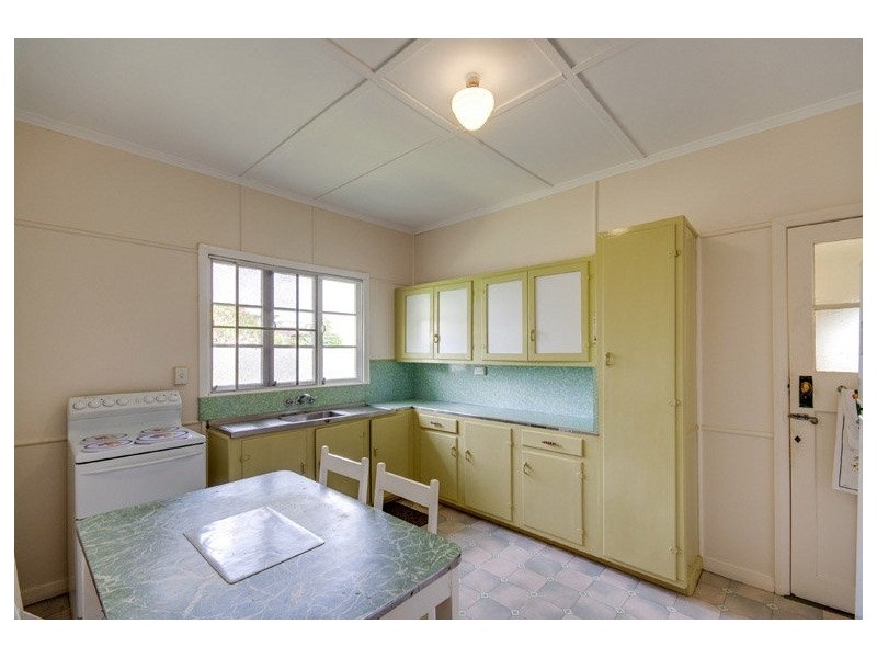 6 Balal Street, Stafford QLD 4053