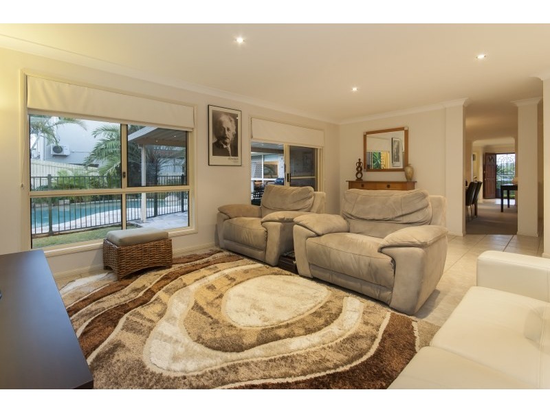 21 Harlow Place, Mcdowall QLD 4053