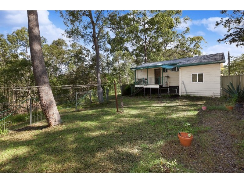 40 Leonard Street, Yamanto QLD 4305