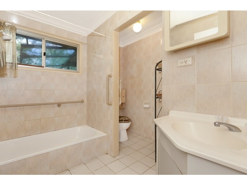 40 Leonard Street, Yamanto QLD 4305