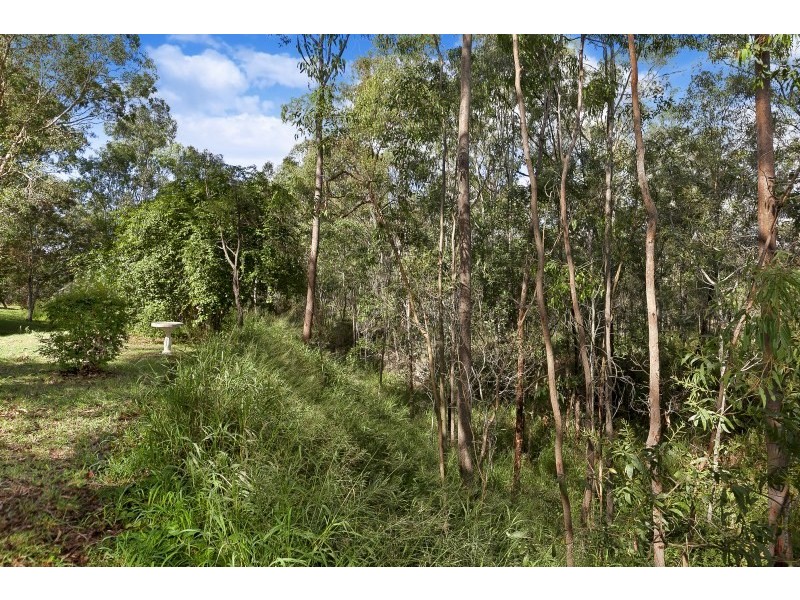 40 Leonard Street, Yamanto QLD 4305