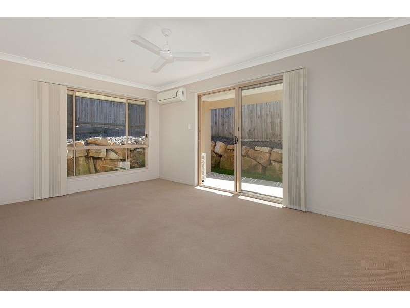 19 Berkerley Circuit, Bellbird Park QLD 4300