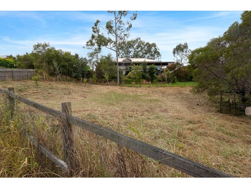 16 Stanaway Place, Bellbowrie QLD 4070