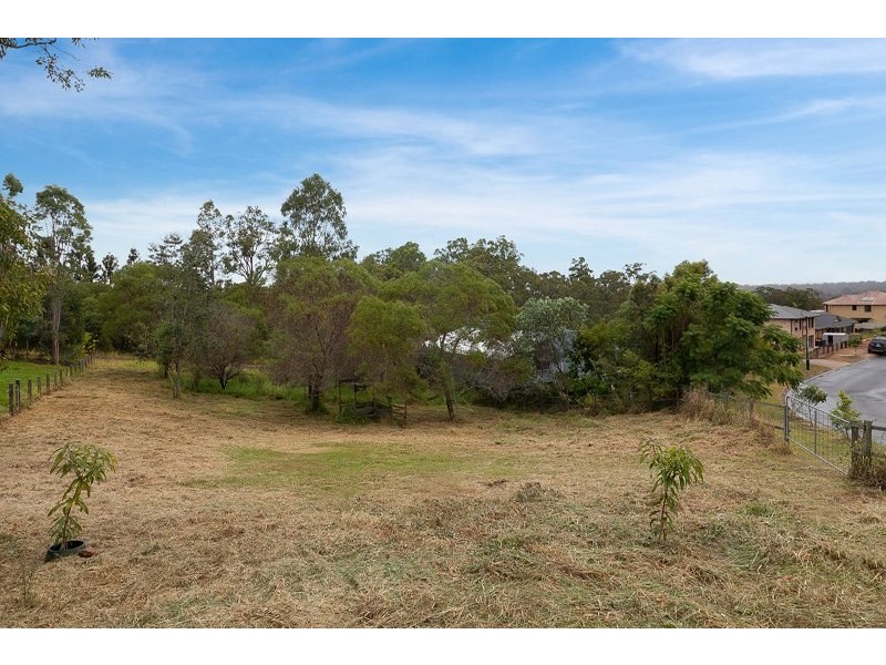 16 Stanaway Place, Bellbowrie QLD 4070