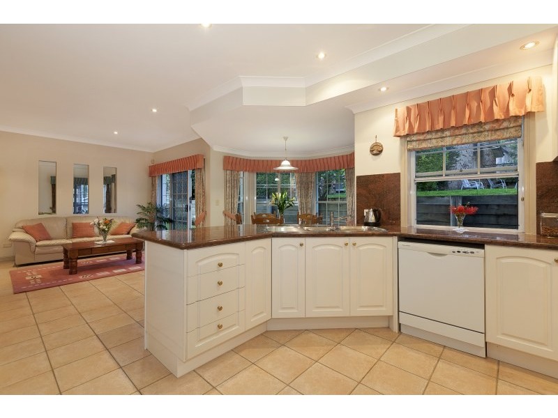 7 Habitat Place, Bridgeman Downs QLD 4035