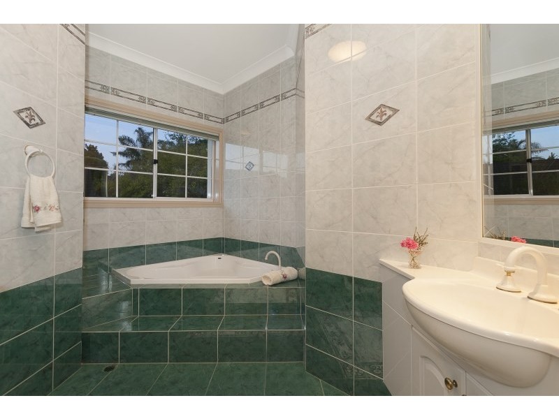 7 Habitat Place, Bridgeman Downs QLD 4035