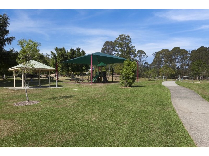 7 Habitat Place, Bridgeman Downs QLD 4035