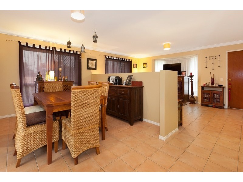 1 Taradale Close, Moggill QLD 4070