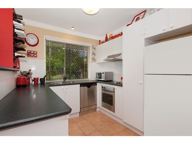 1 Taradale Close, Moggill QLD 4070