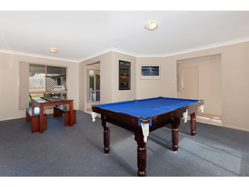 24 Salubris Place, Moggill QLD 4070