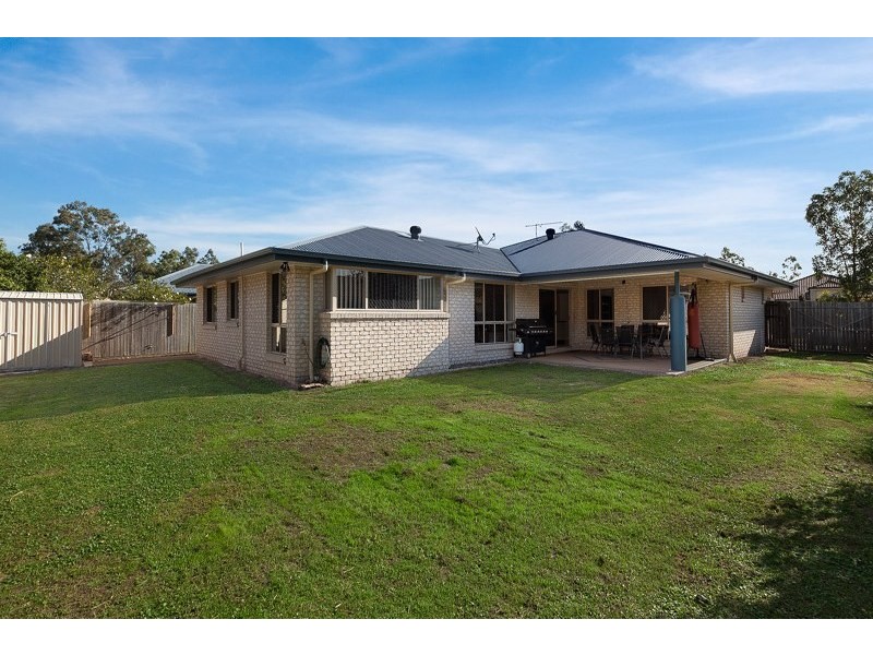 24 Salubris Place, Moggill QLD 4070