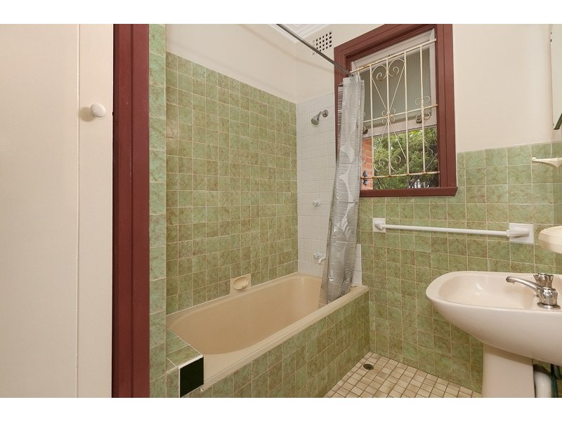 93 Cunningham Street, Taringa QLD 4068
