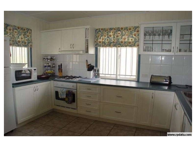 15 Gorban Street, Holland Park QLD 4121