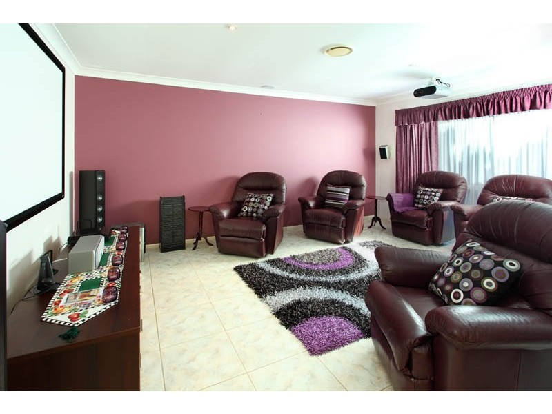 36 Crestwood Place, Moggill QLD 4070