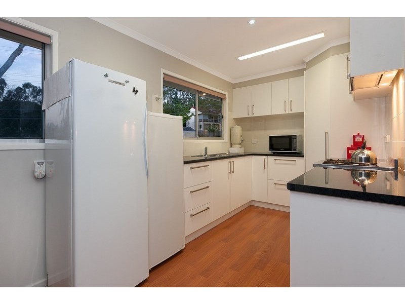 74 Kilkivan Avenue, Kenmore QLD 4069