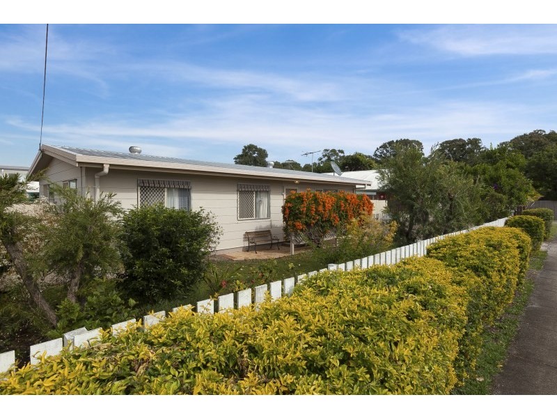 100 Sunderland Drive, Banksia Beach QLD 4507
