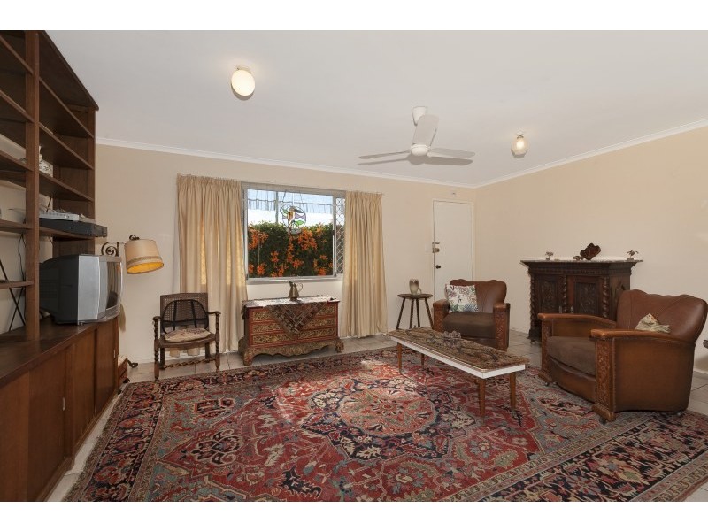 100 Sunderland Drive, Banksia Beach QLD 4507