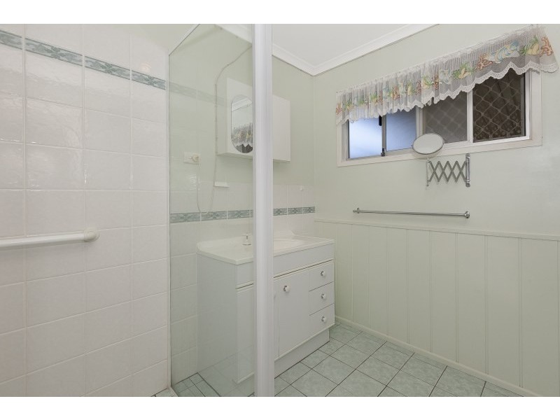100 Sunderland Drive, Banksia Beach QLD 4507