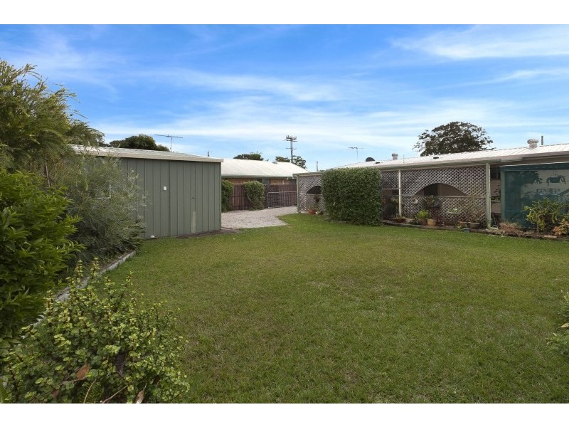 100 Sunderland Drive, Banksia Beach QLD 4507