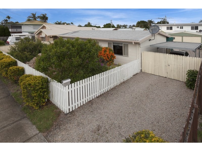 100 Sunderland Drive, Banksia Beach QLD 4507